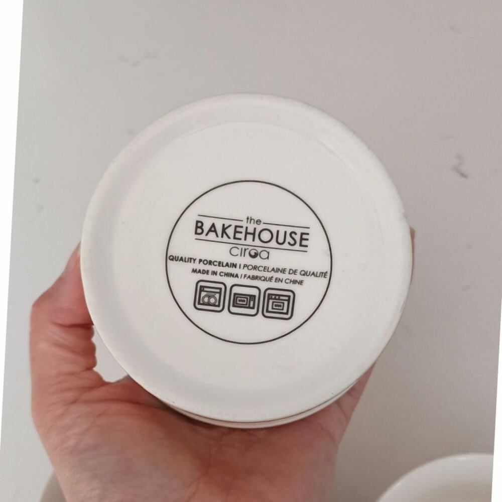 The bakehouse ciroa Mushroom mini bowls/ ramican. Set of 4, NWOT. Porcelain - Picture 6 of 6